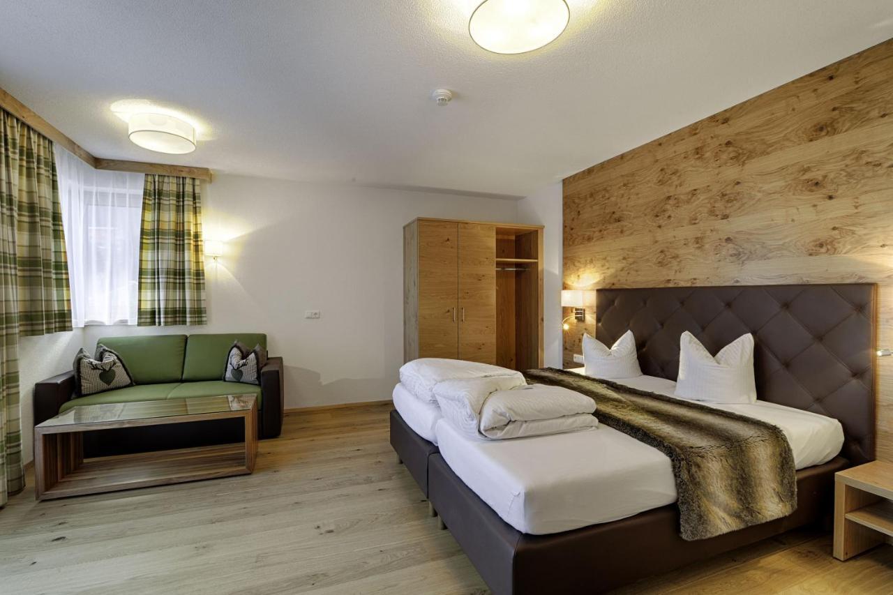 Hotel Enzian Paznaun Зе Екстер'єр фото