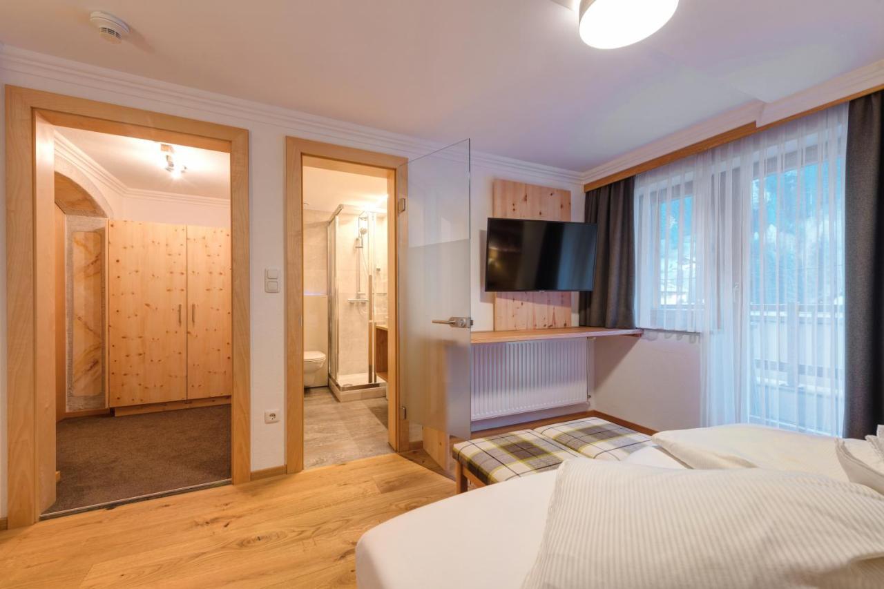 Hotel Enzian Paznaun Зе Екстер'єр фото