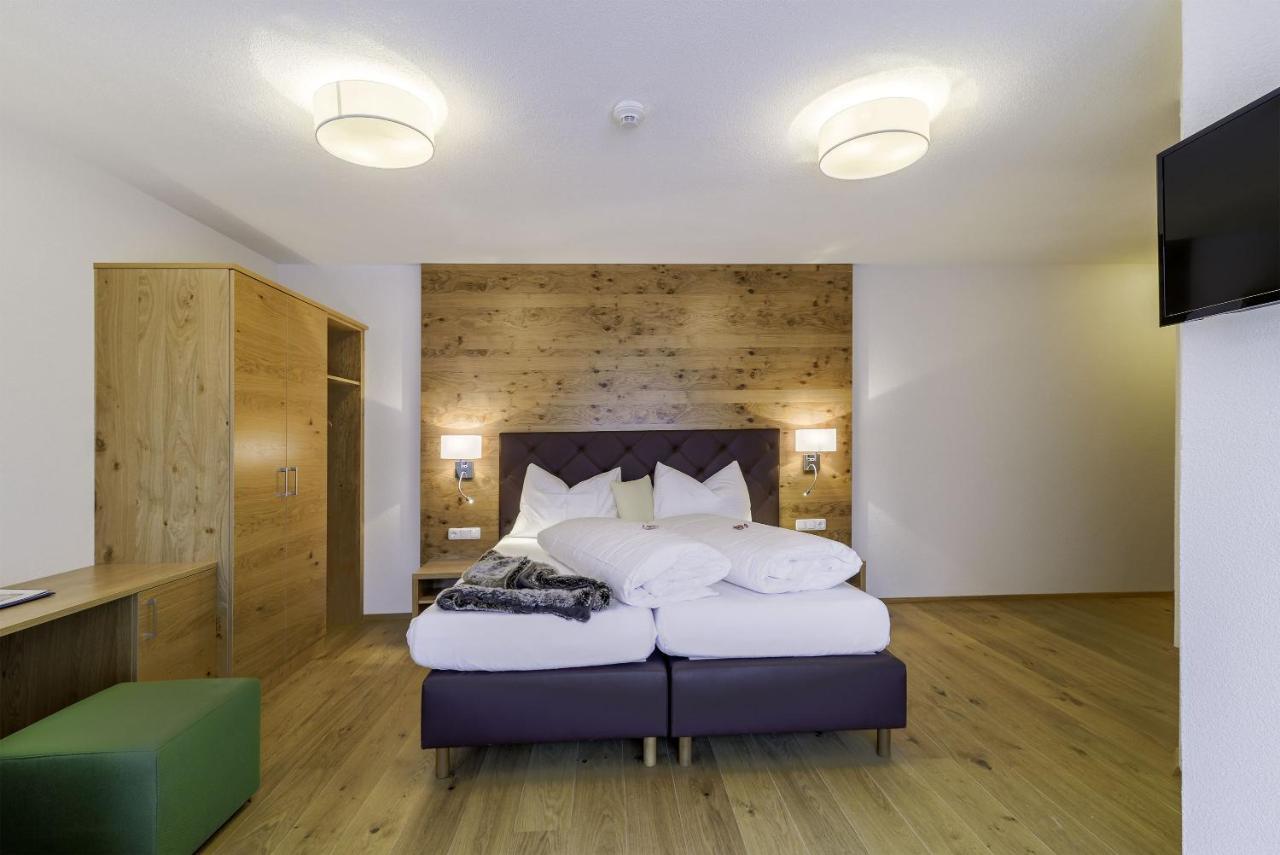 Hotel Enzian Paznaun Зе Екстер'єр фото