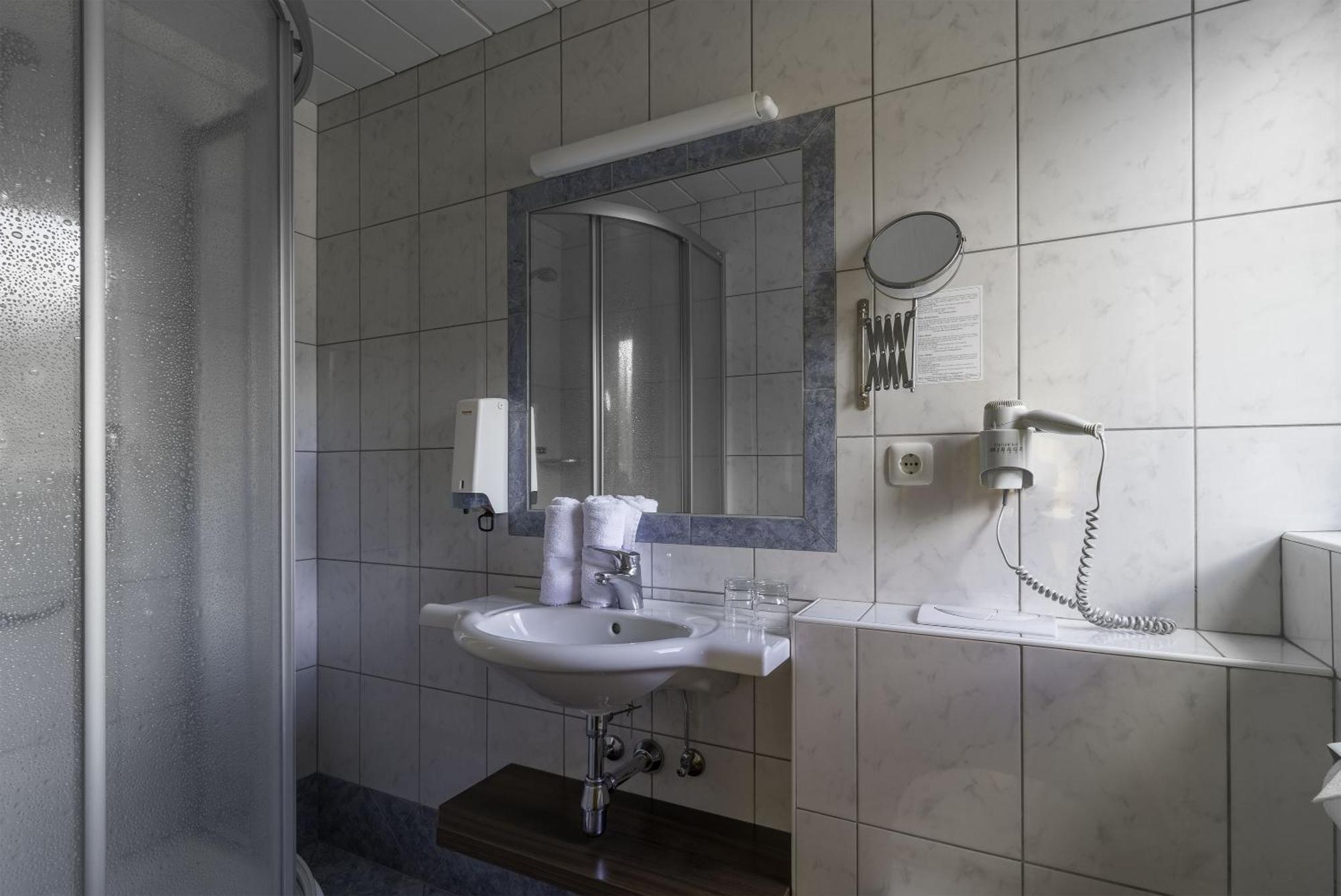 Hotel Enzian Paznaun Зе Номер фото