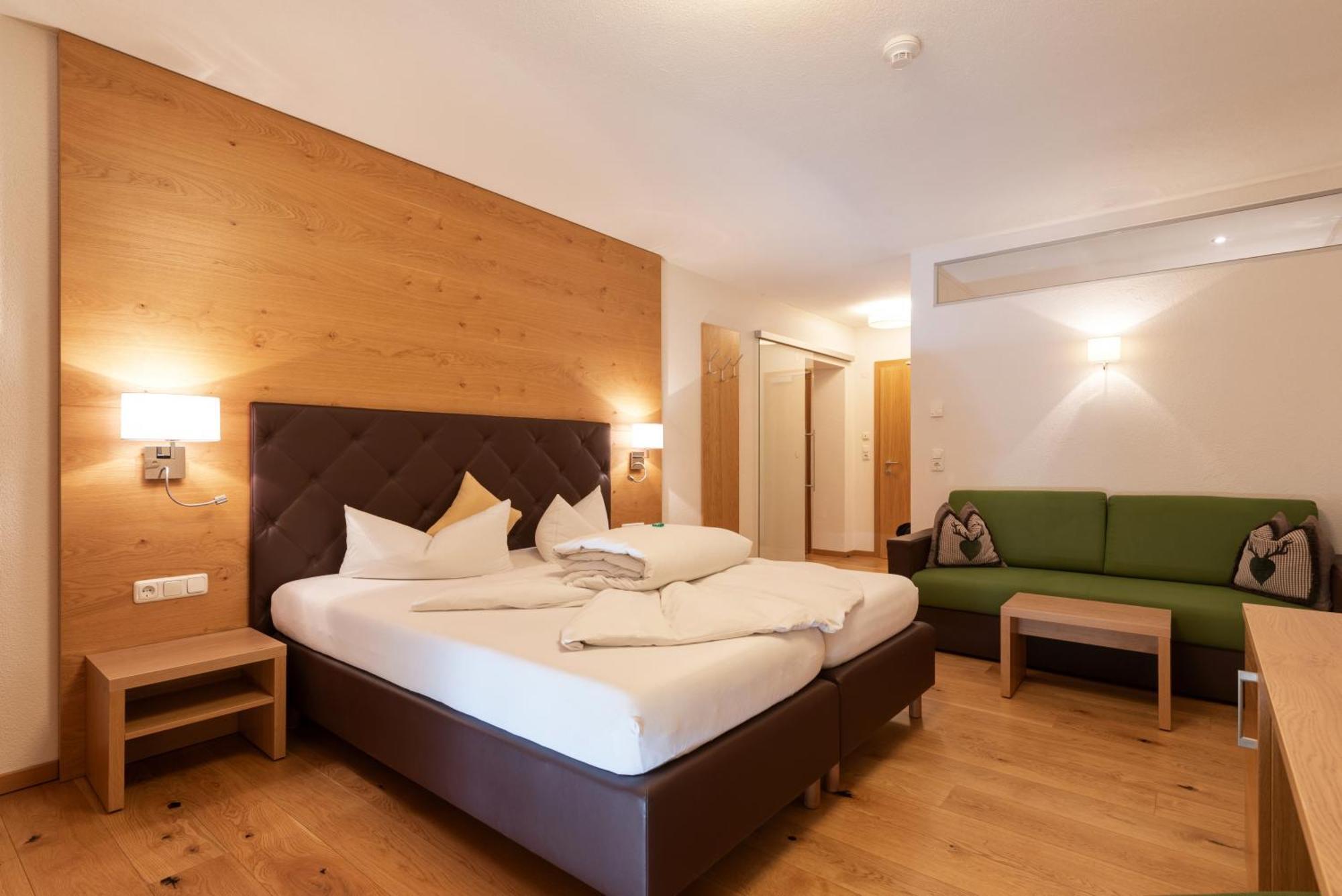 Hotel Enzian Paznaun Зе Екстер'єр фото