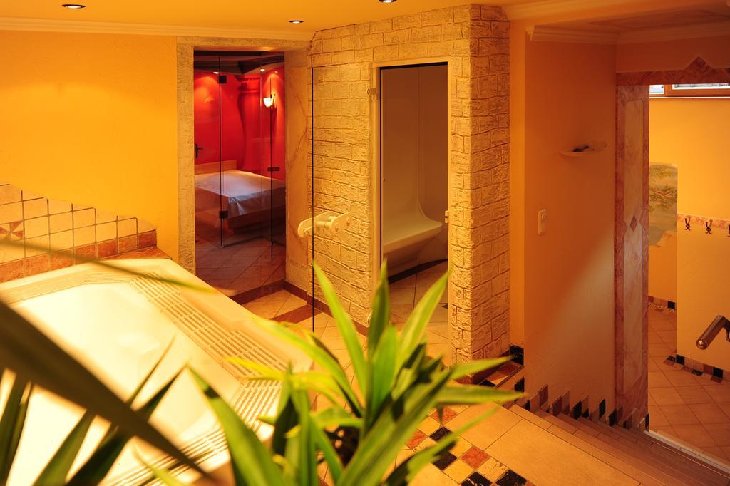 Hotel Enzian Paznaun Зе Екстер'єр фото